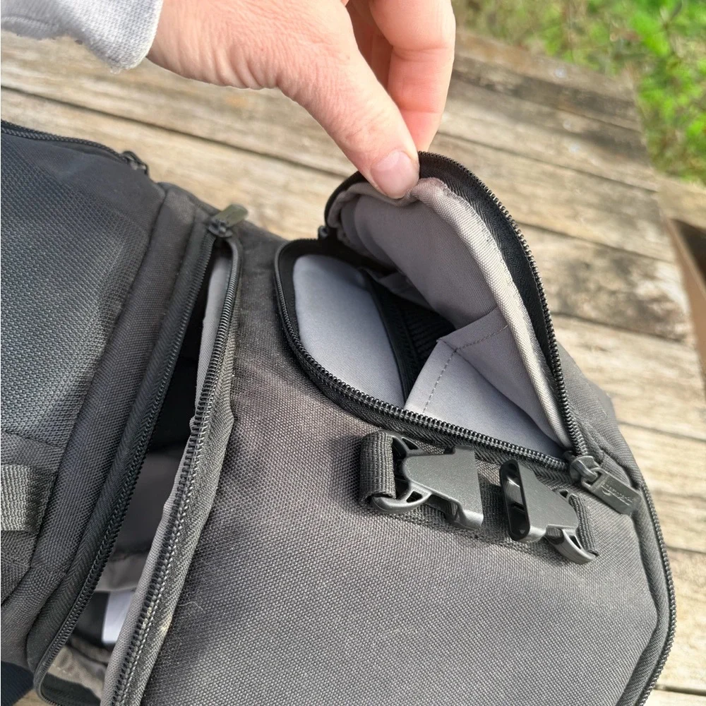 Amazon Basics DSLR Sling Bag